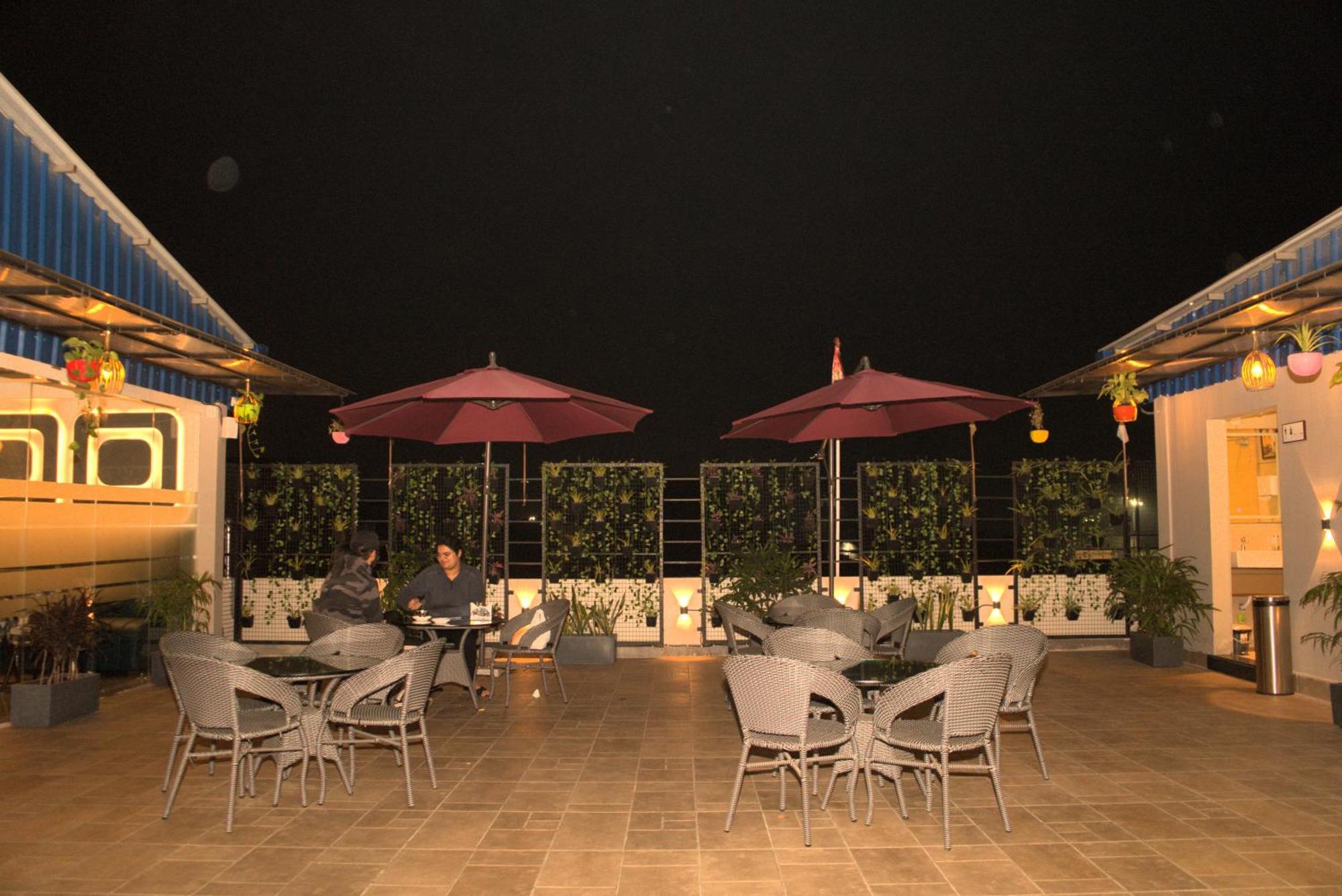 Hotel Tanisha Kishanganj ภายนอก รูปภาพ