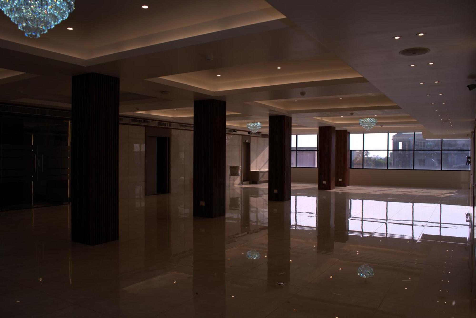 Hotel Tanisha Kishanganj ภายนอก รูปภาพ