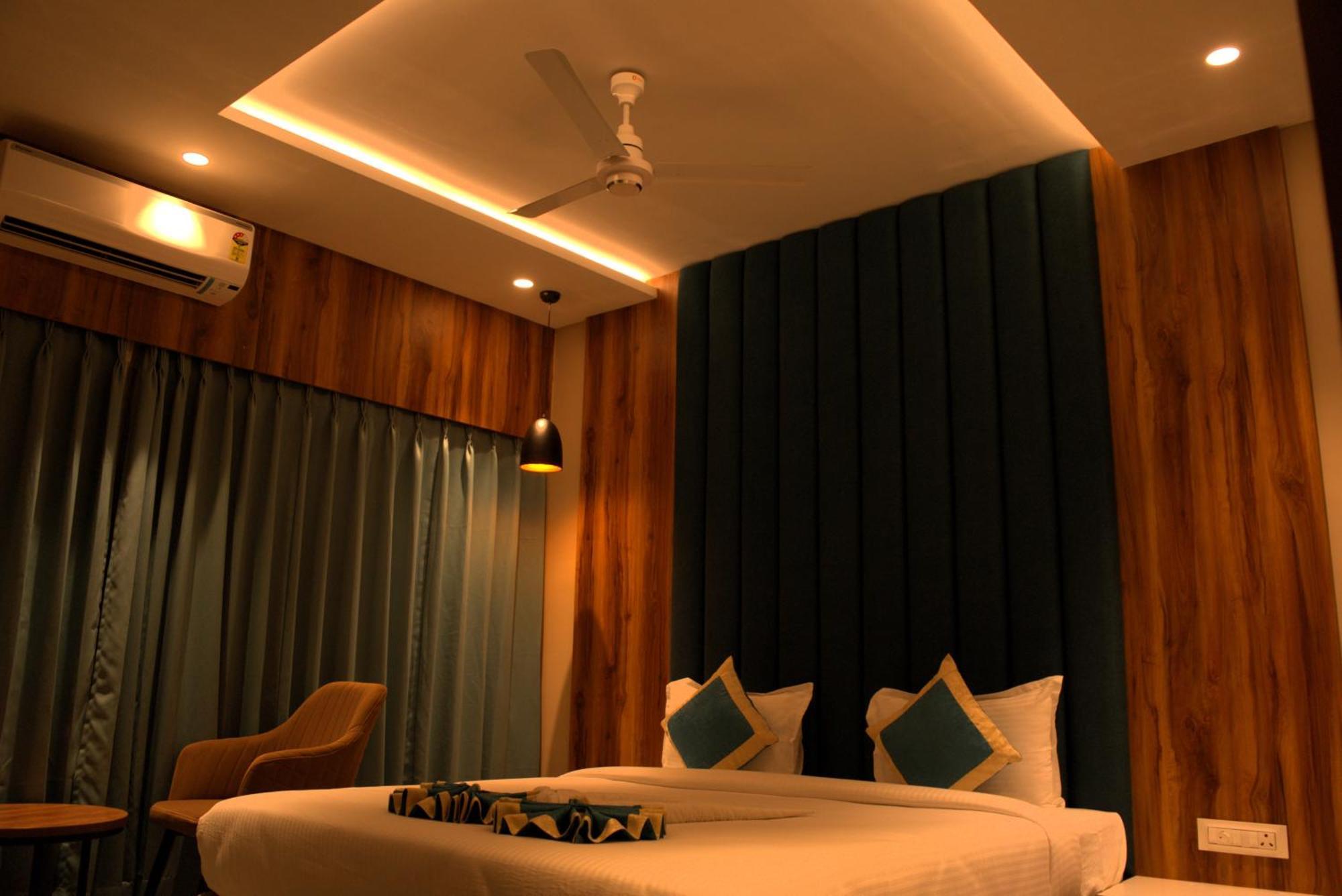 Hotel Tanisha Kishanganj ภายนอก รูปภาพ